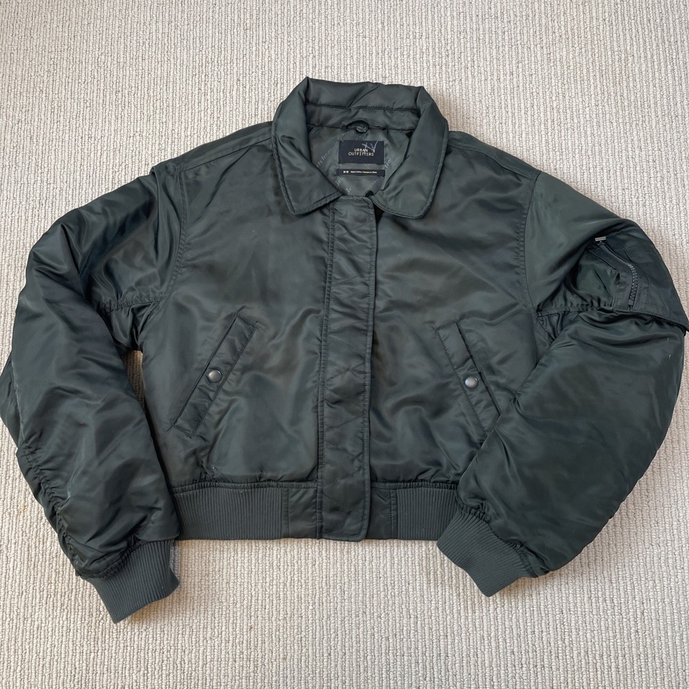 Urban Outfitters Women's Medium iets frans bomber Cropped jacket military green